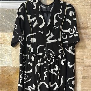 Black and White Abstract Print Dress